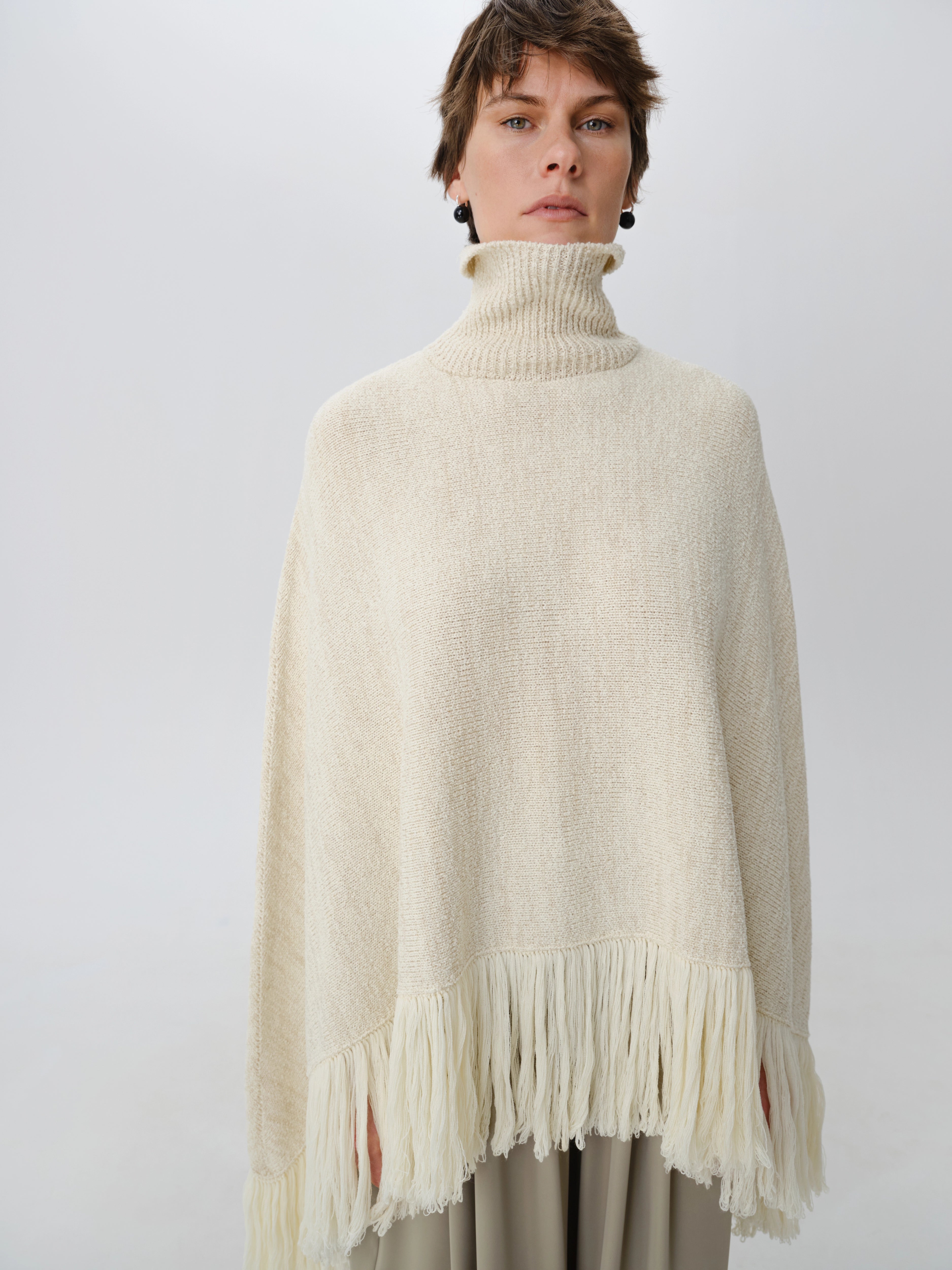 Poncho “Milk Blush”