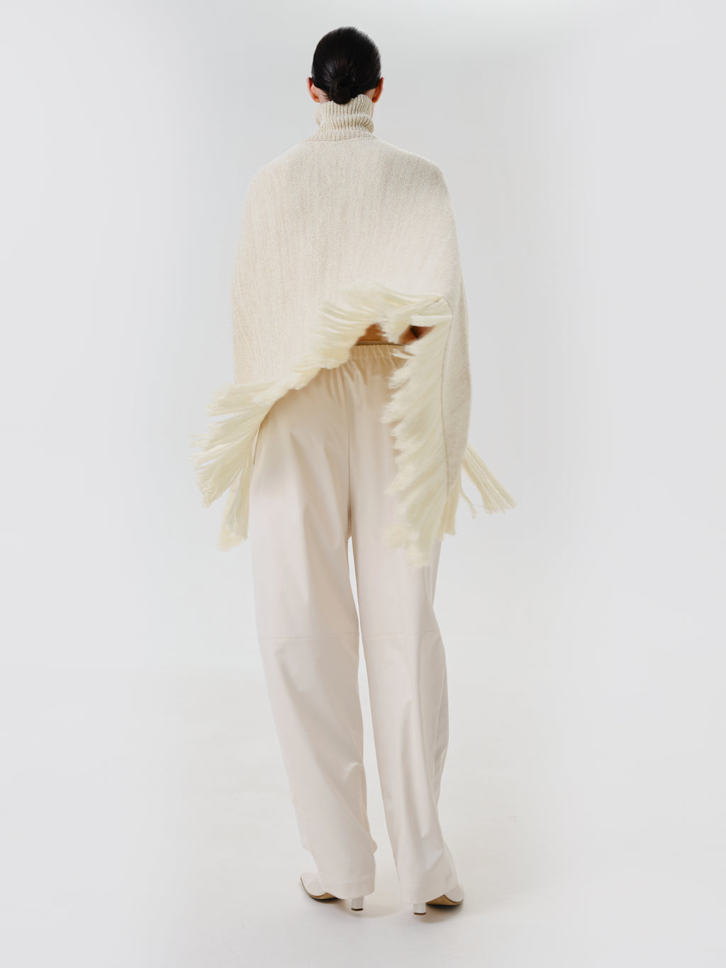 Poncho “Milk Blush”