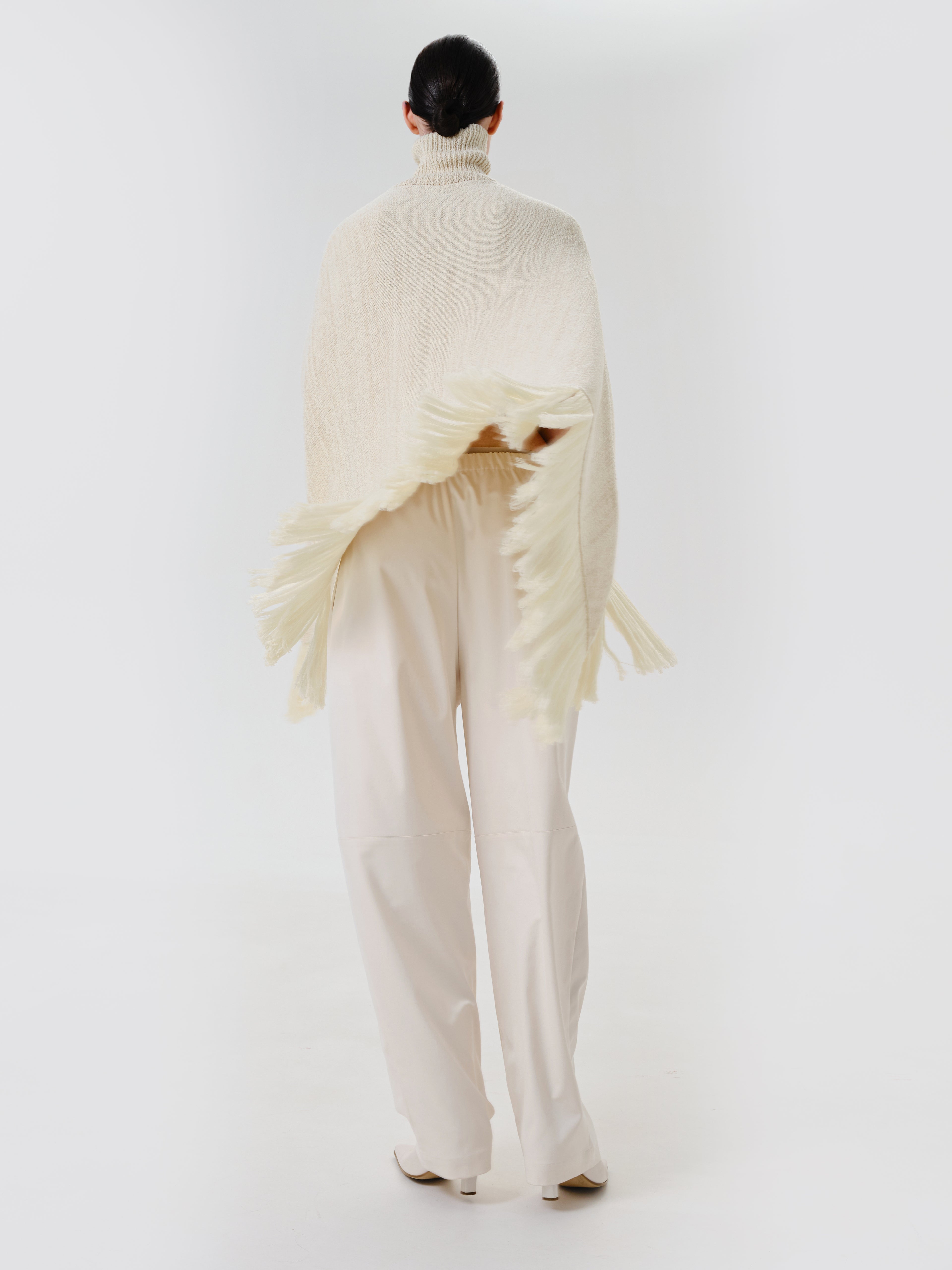 Poncho “Milk Blush”