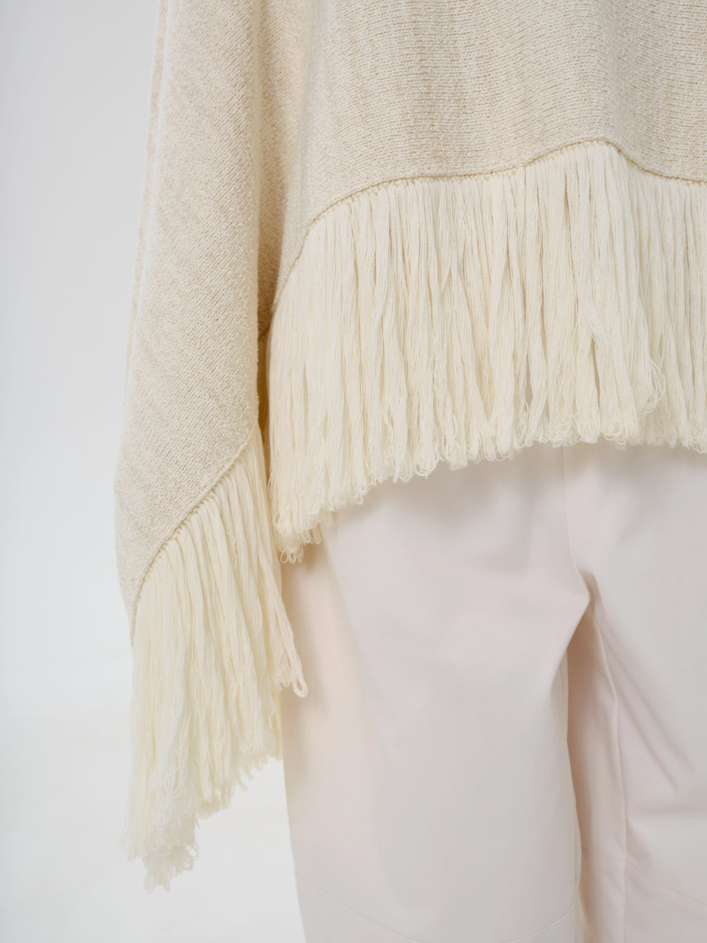 Poncho “Milk Blush”