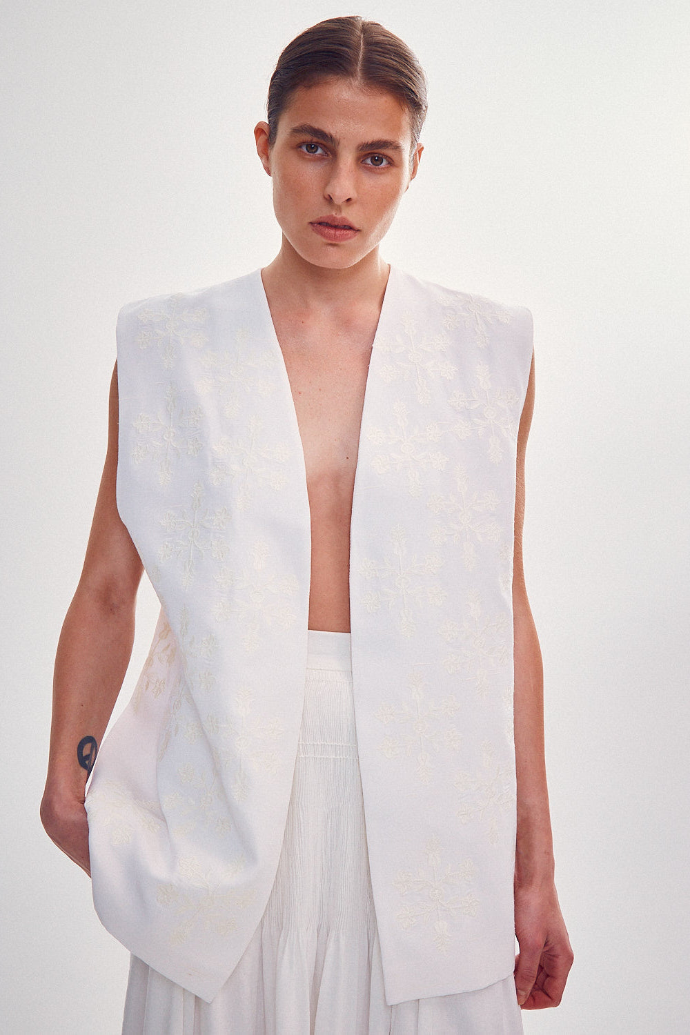 Milk embroidered vest