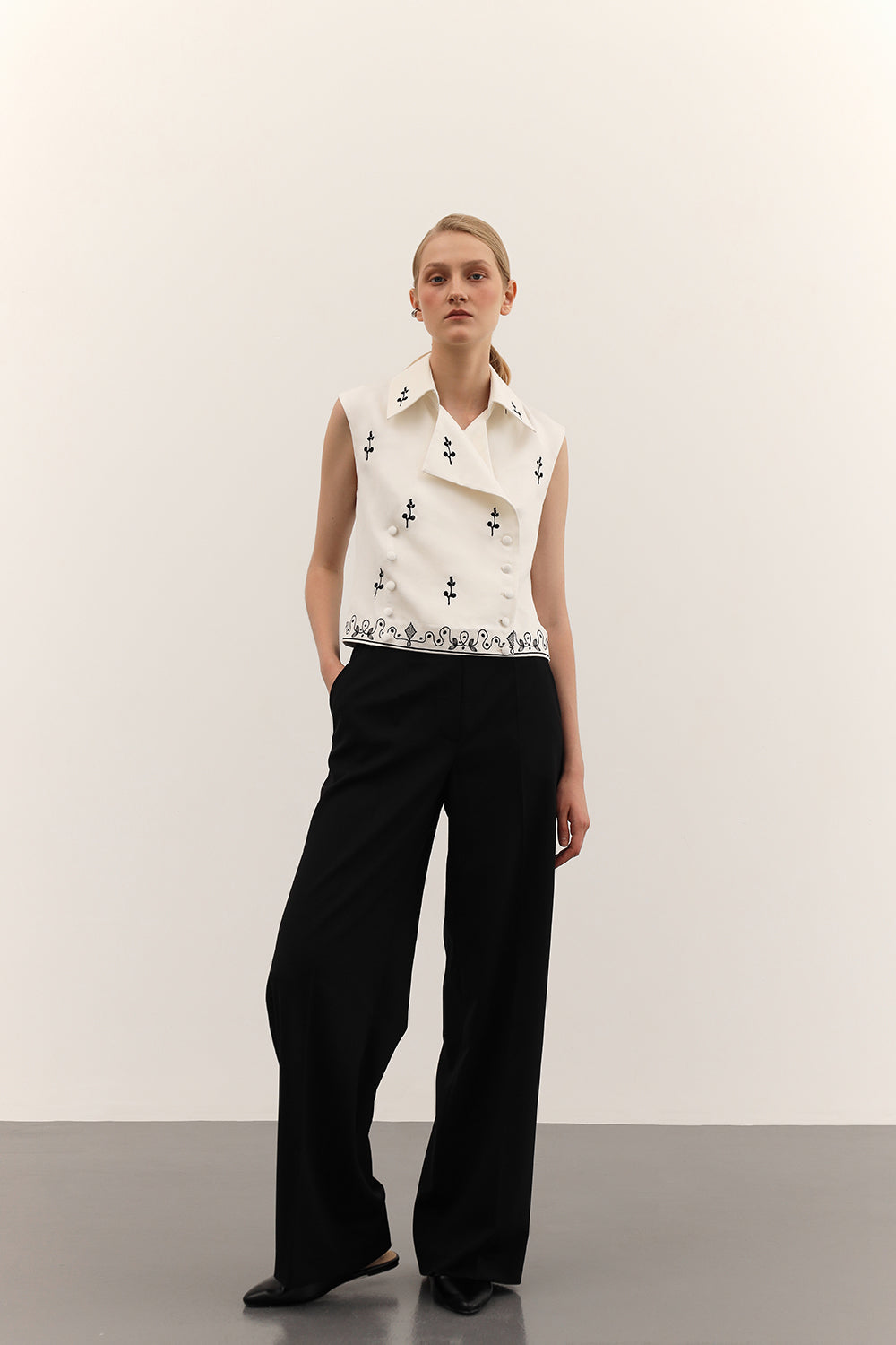 Vest with embroidery
