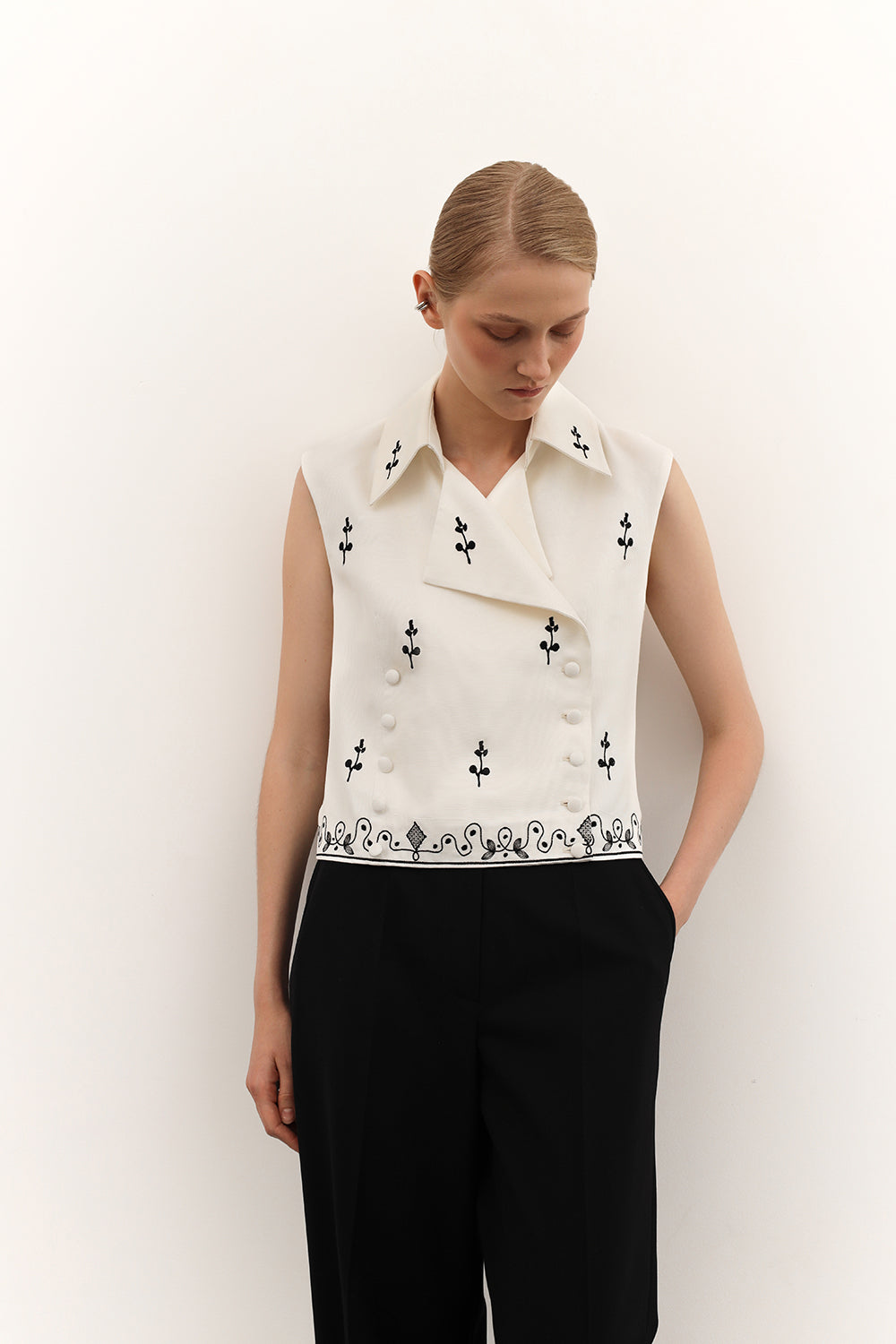 Vest with embroidery