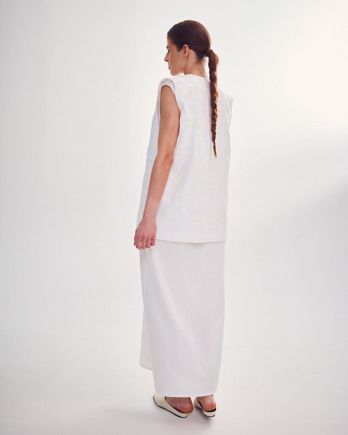 Milk embroidered vest