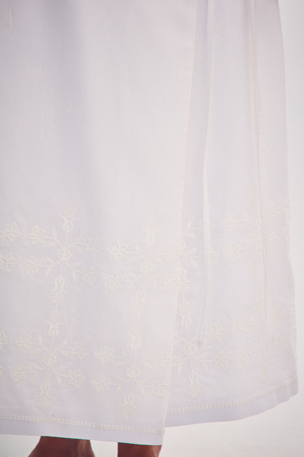 Embroidered kimono
