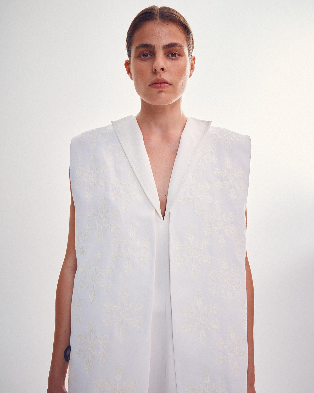 Milk embroidered vest