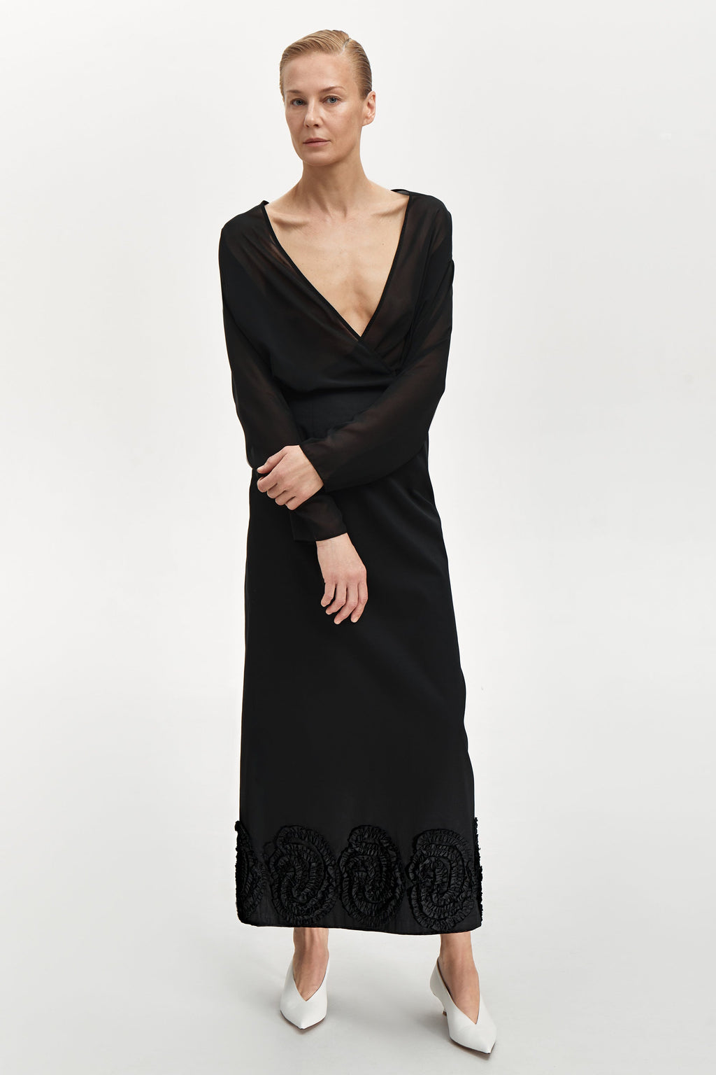 Black skirt with ornament