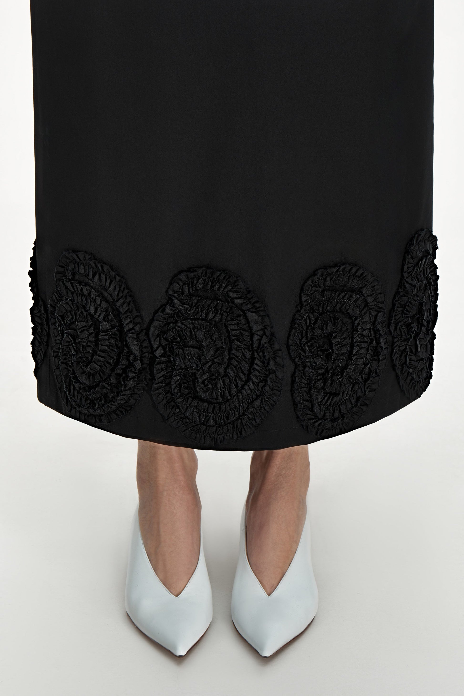 Black skirt with ornament