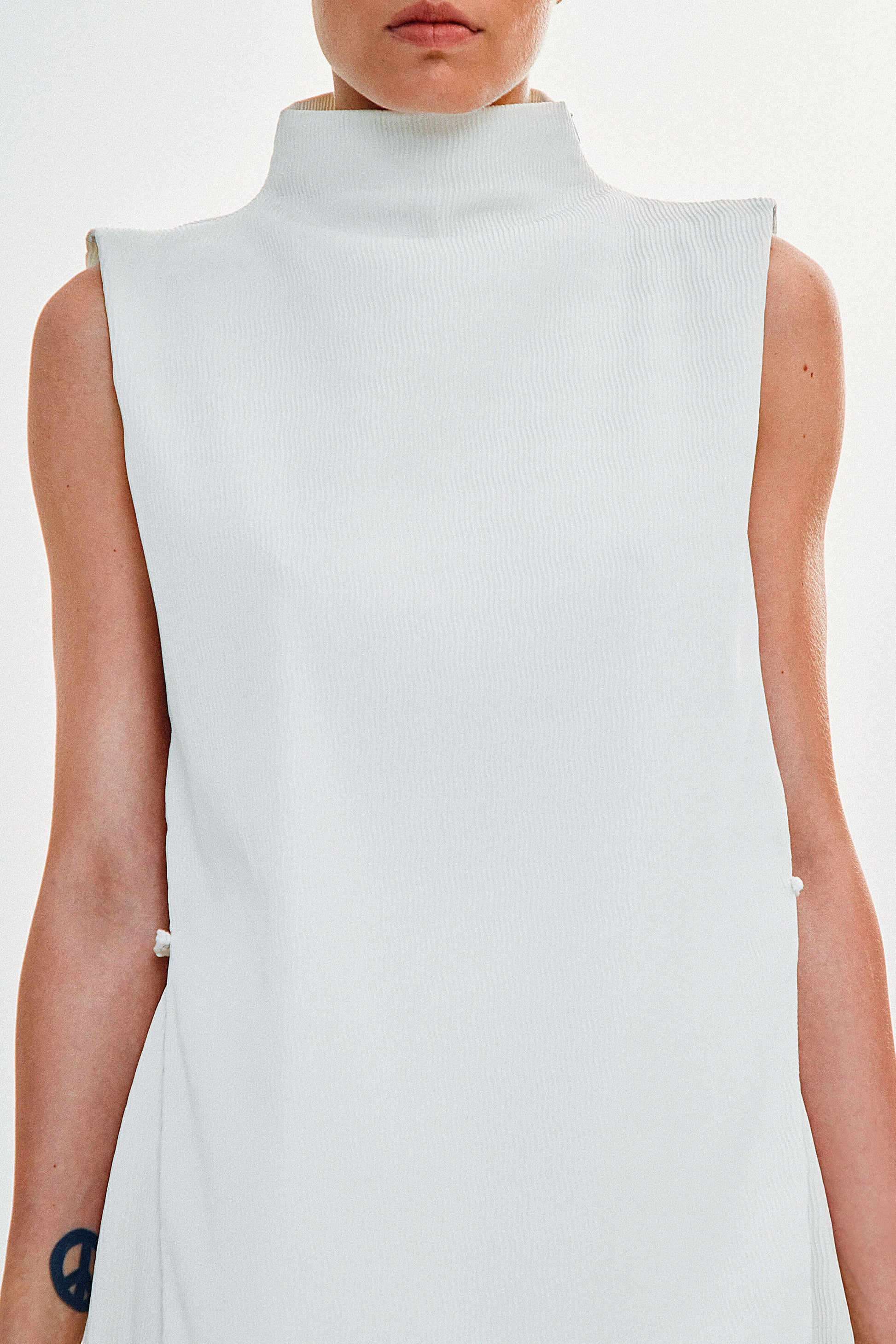 Structural top