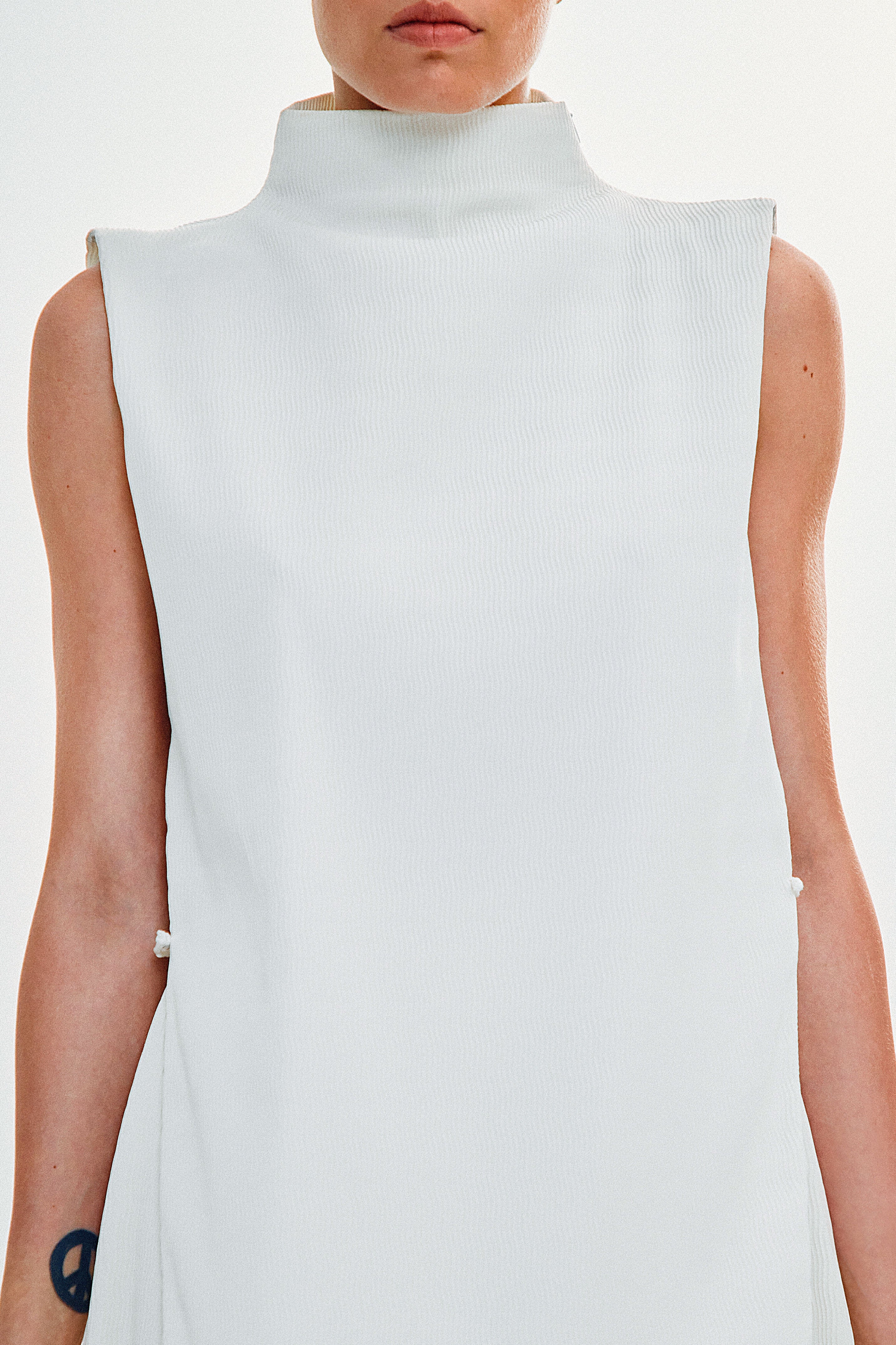 Structural top