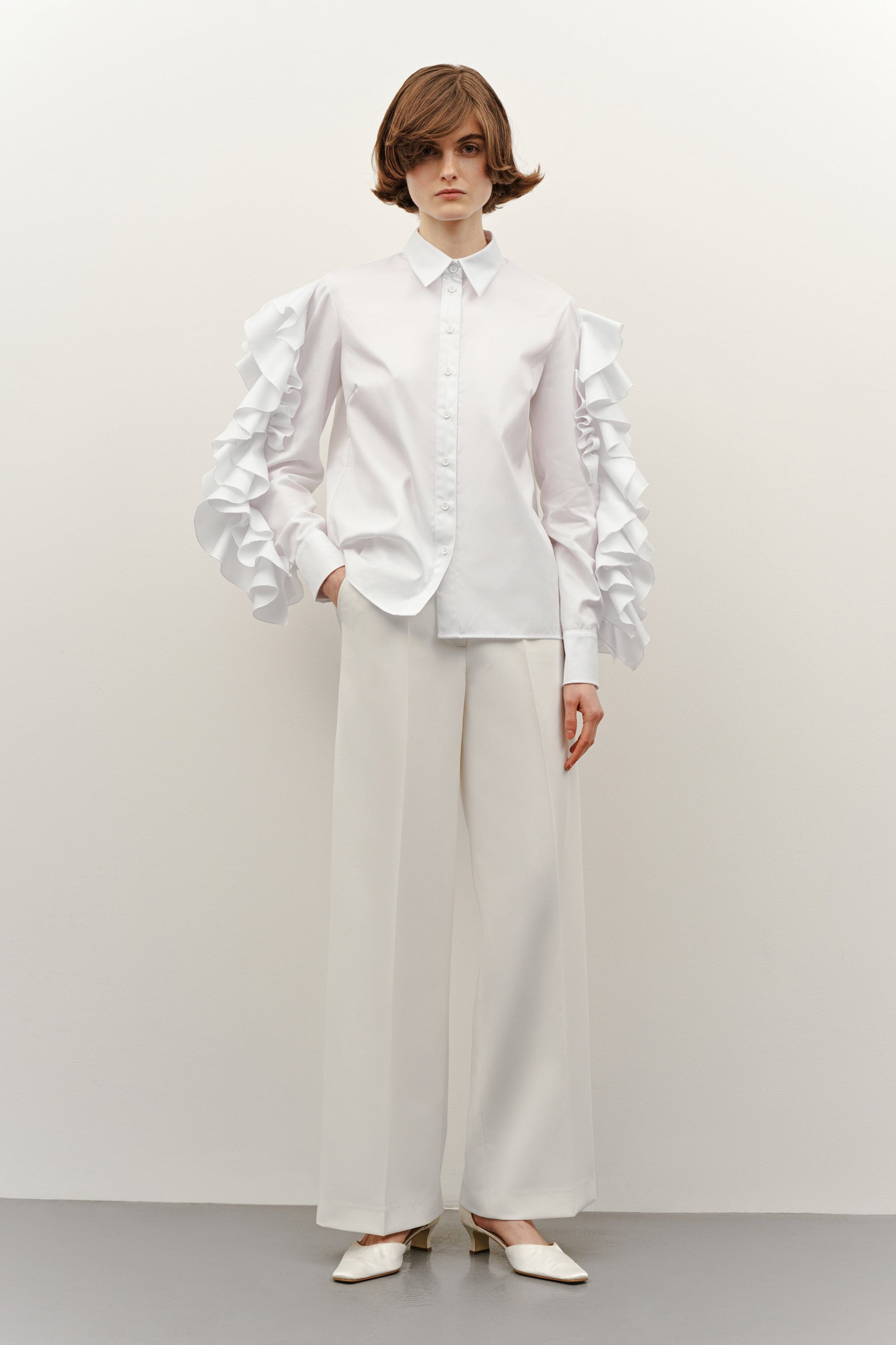 White shirt “VOLAN”
