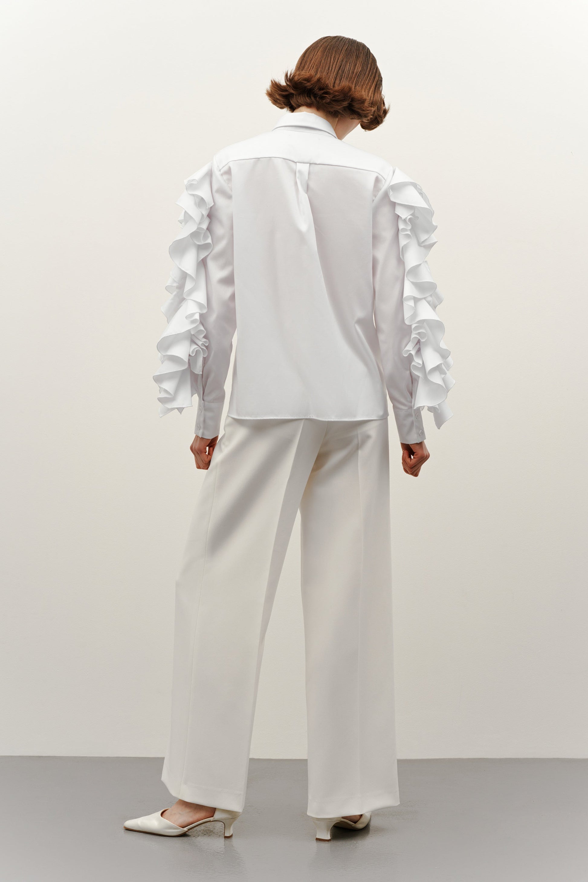 White shirt “VOLAN”