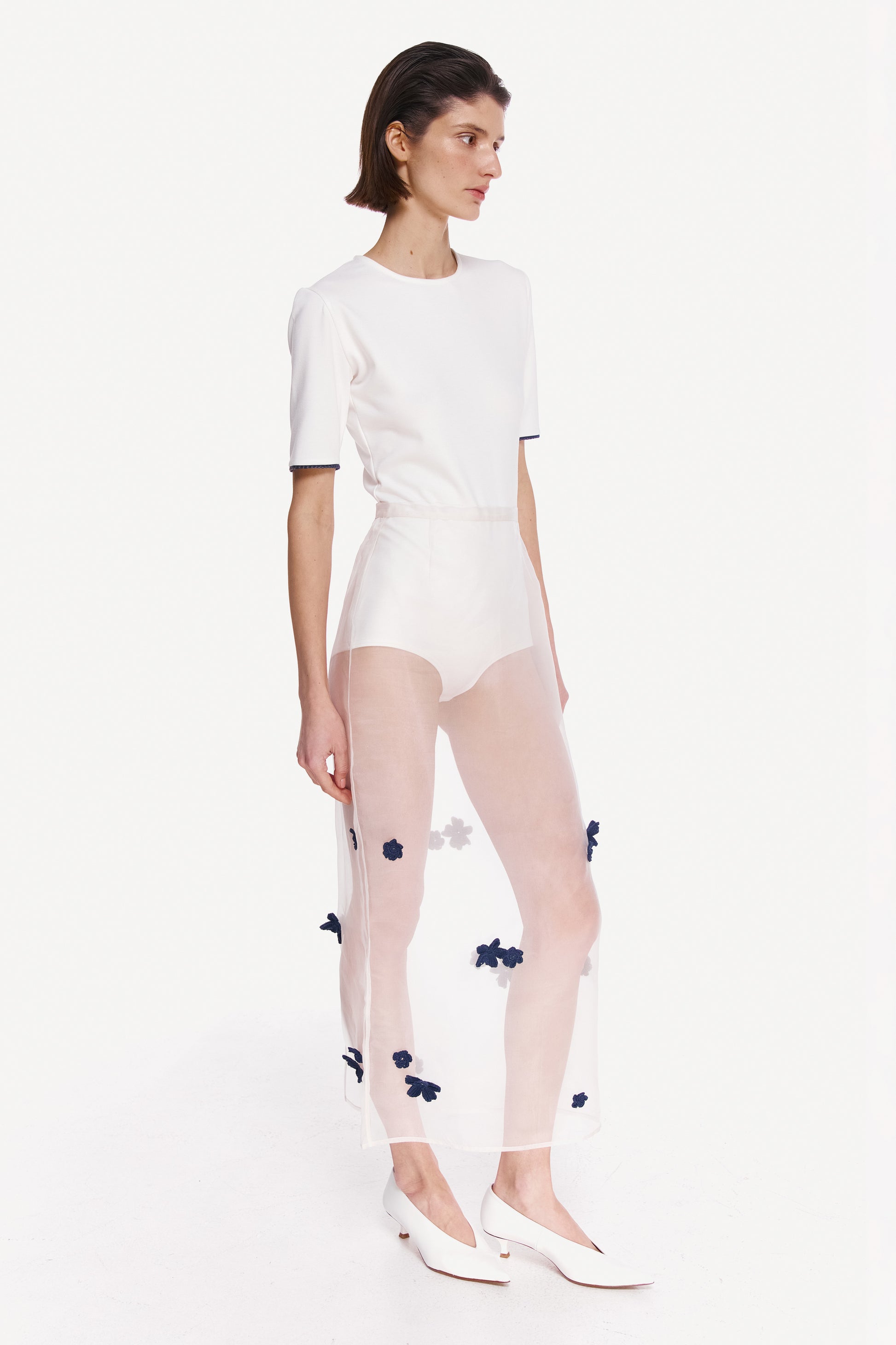SILK SKIRT WITH KNITTED FLOWERS