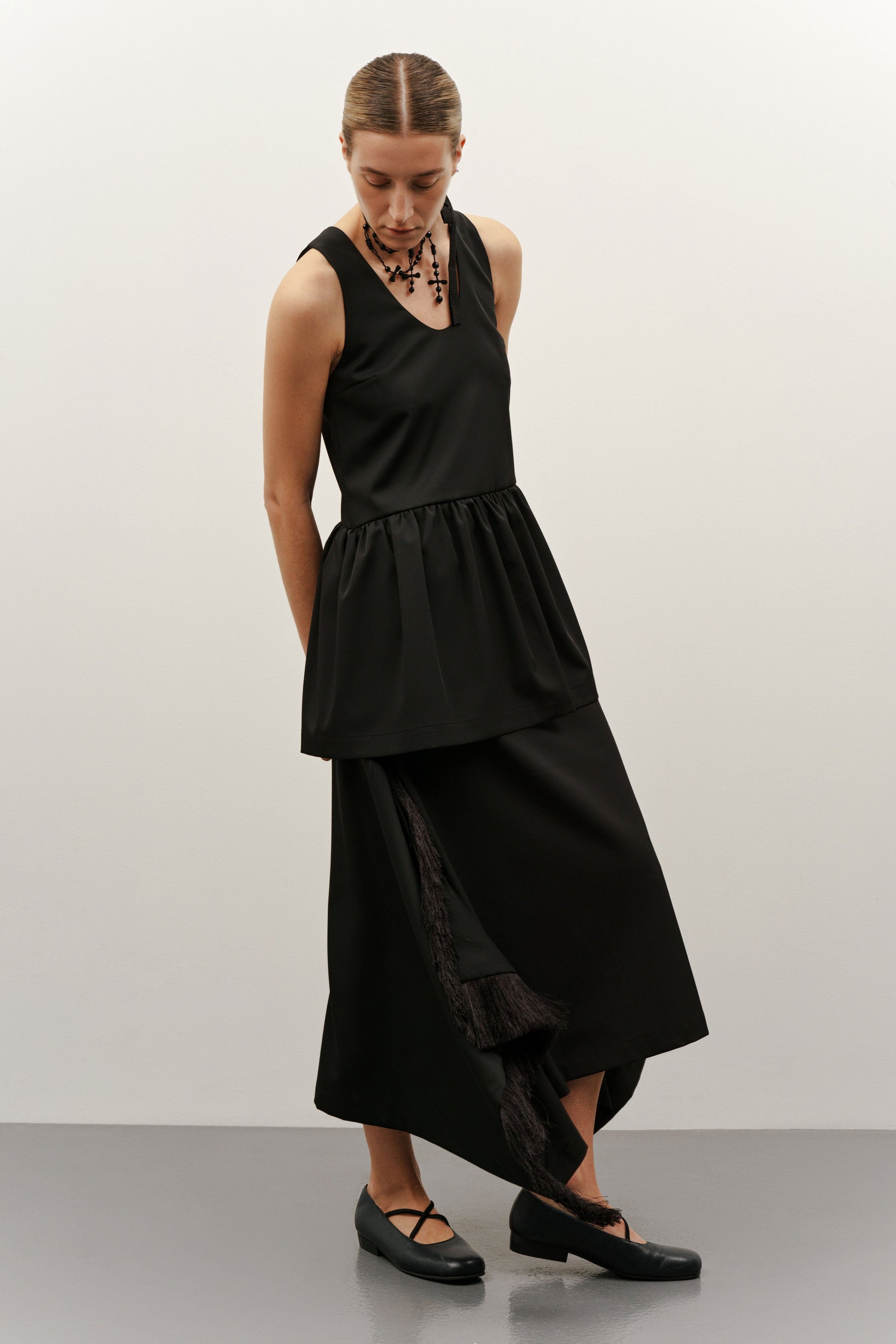 Black "NAMYSTO"