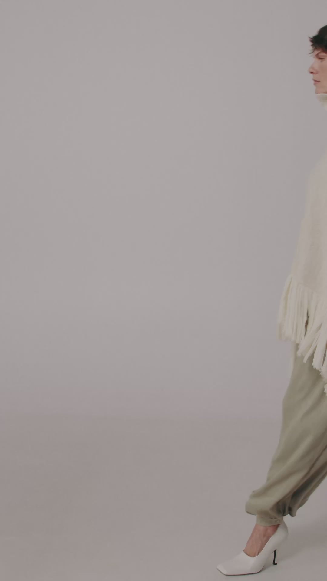 Poncho “Milk Blush”
